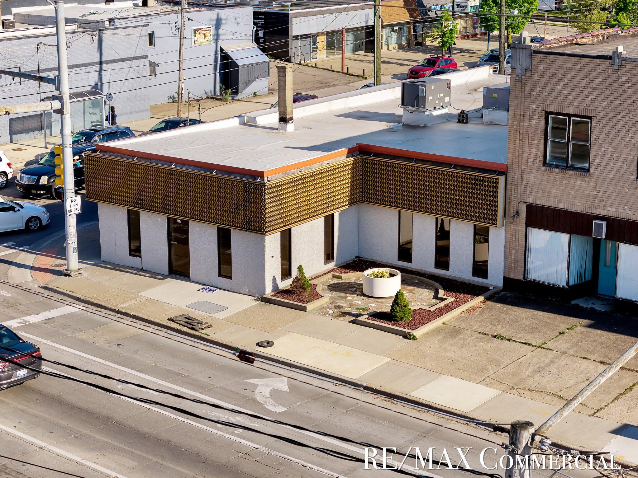 758 Burton Street SE