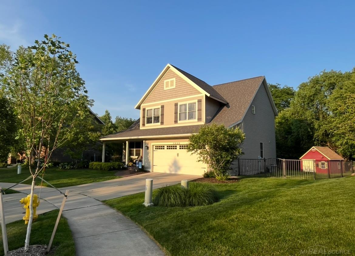 1646 Amberley Court
