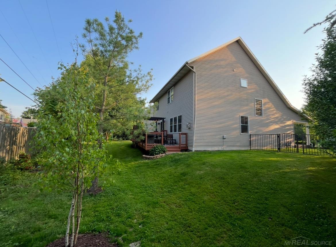 1646 Amberley Court