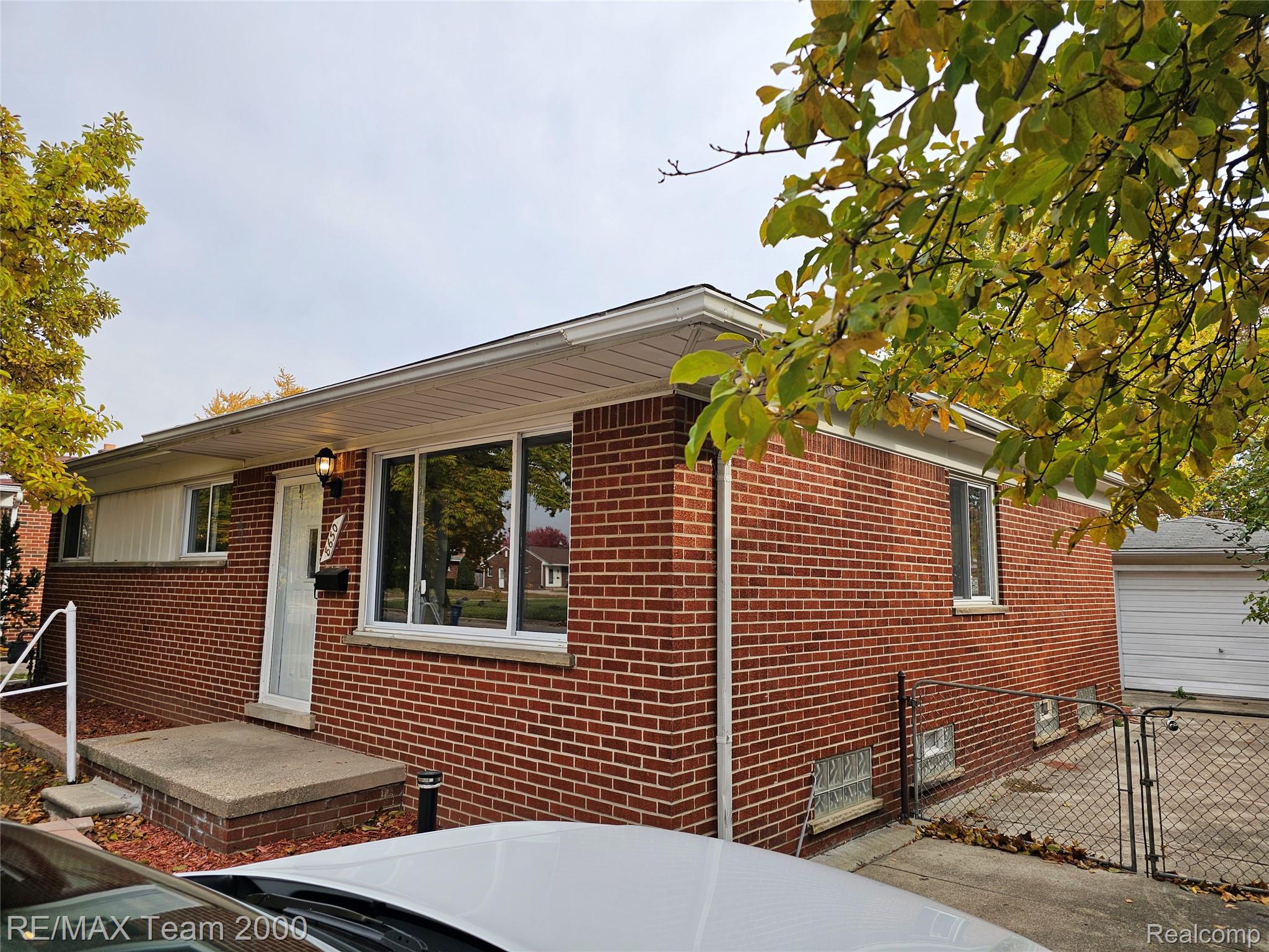 8630 N Evangeline Street