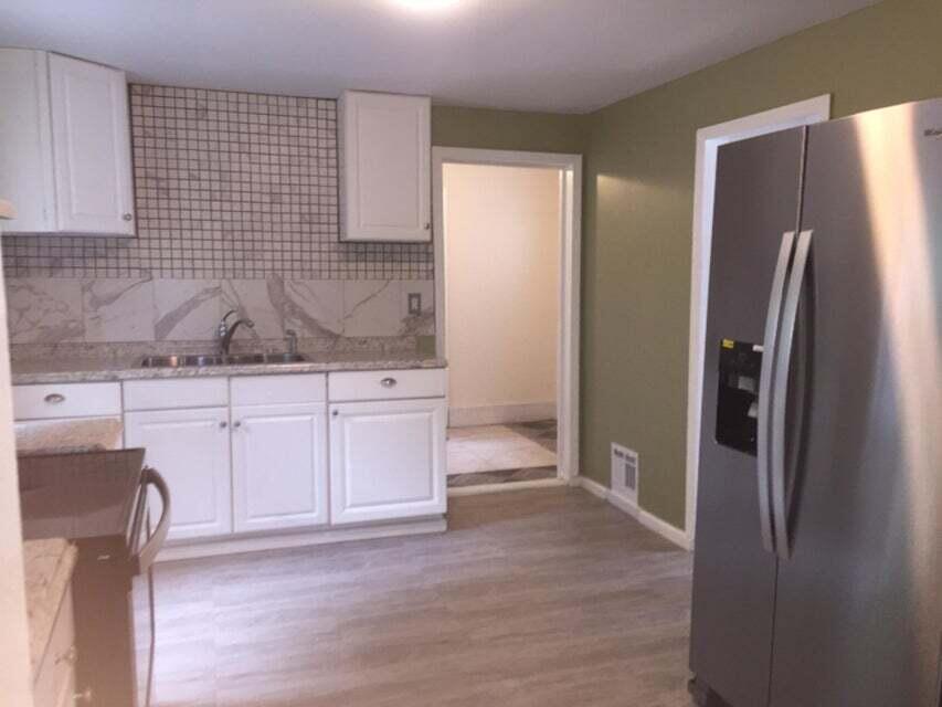 2120 S Burdick Street