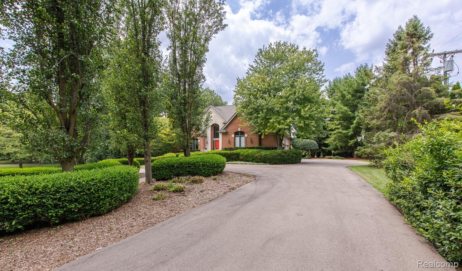 3720 Northwood Drive