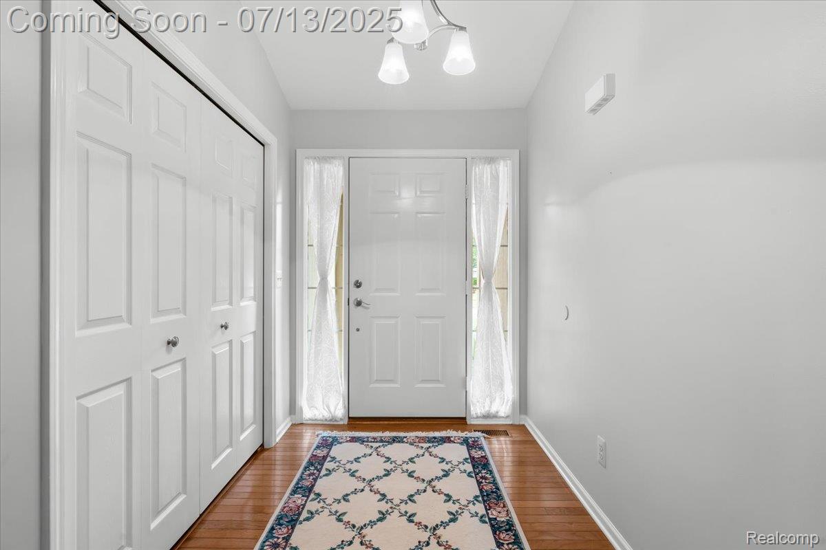 4282 Sherwood Circle