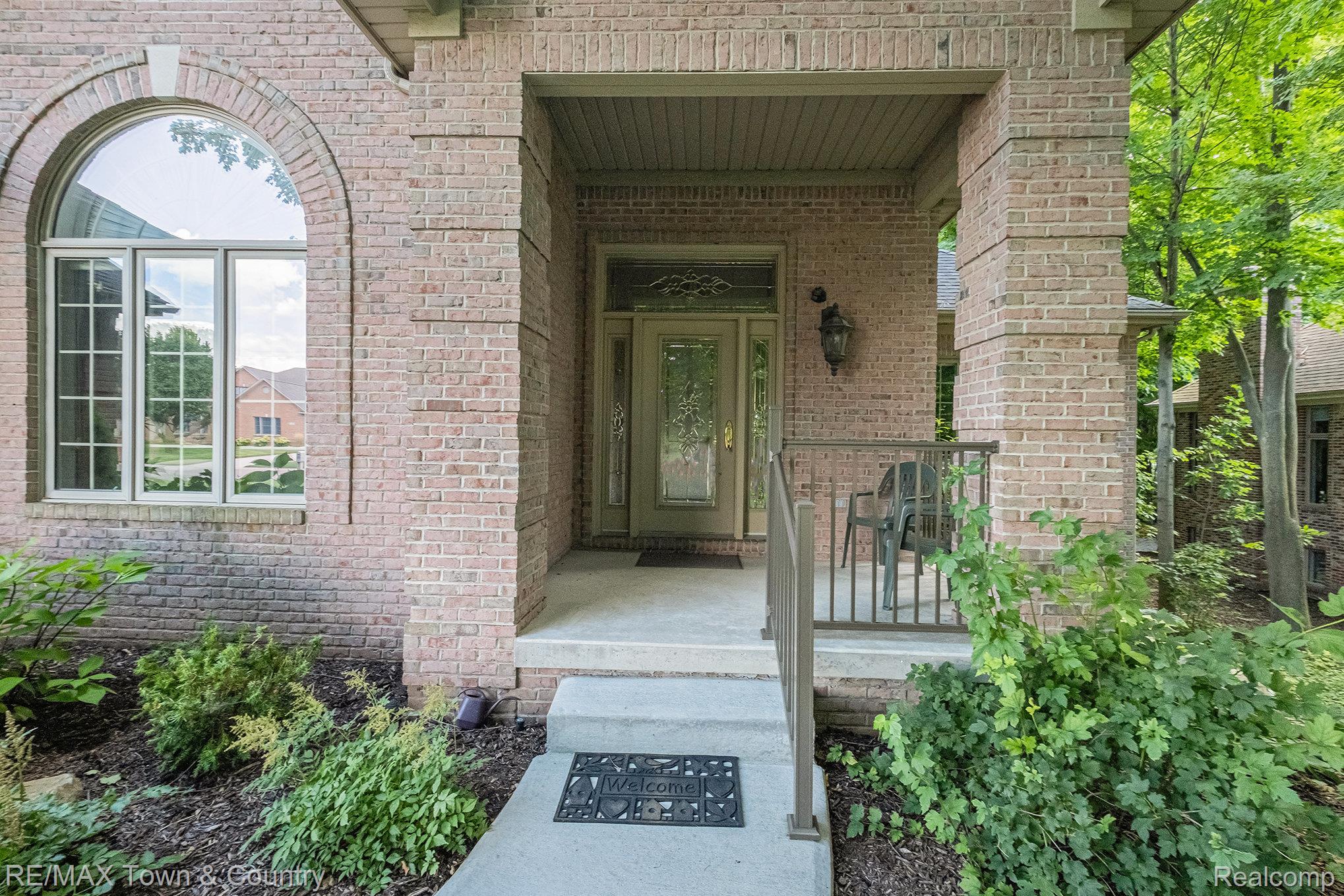 3462 Woodridge Drive