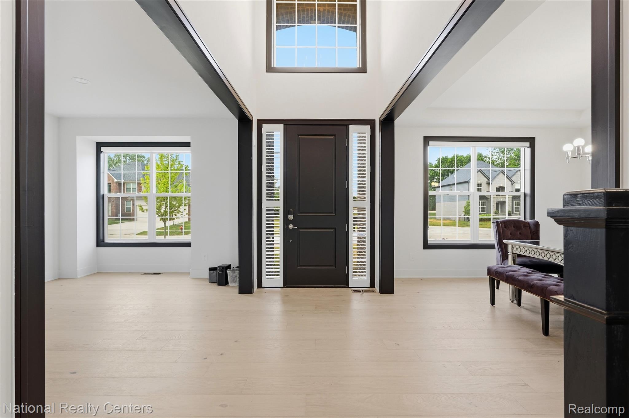 1283 Bloomingdale Drive