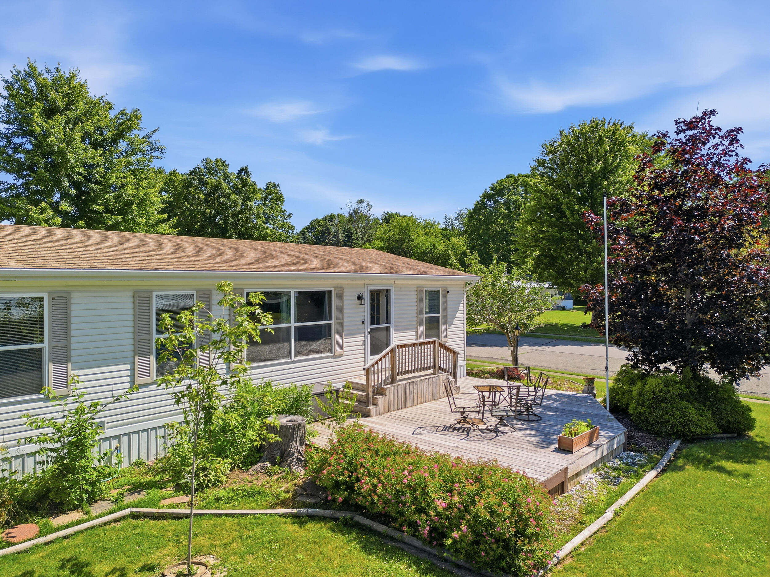 45 Pecan Avenue NE