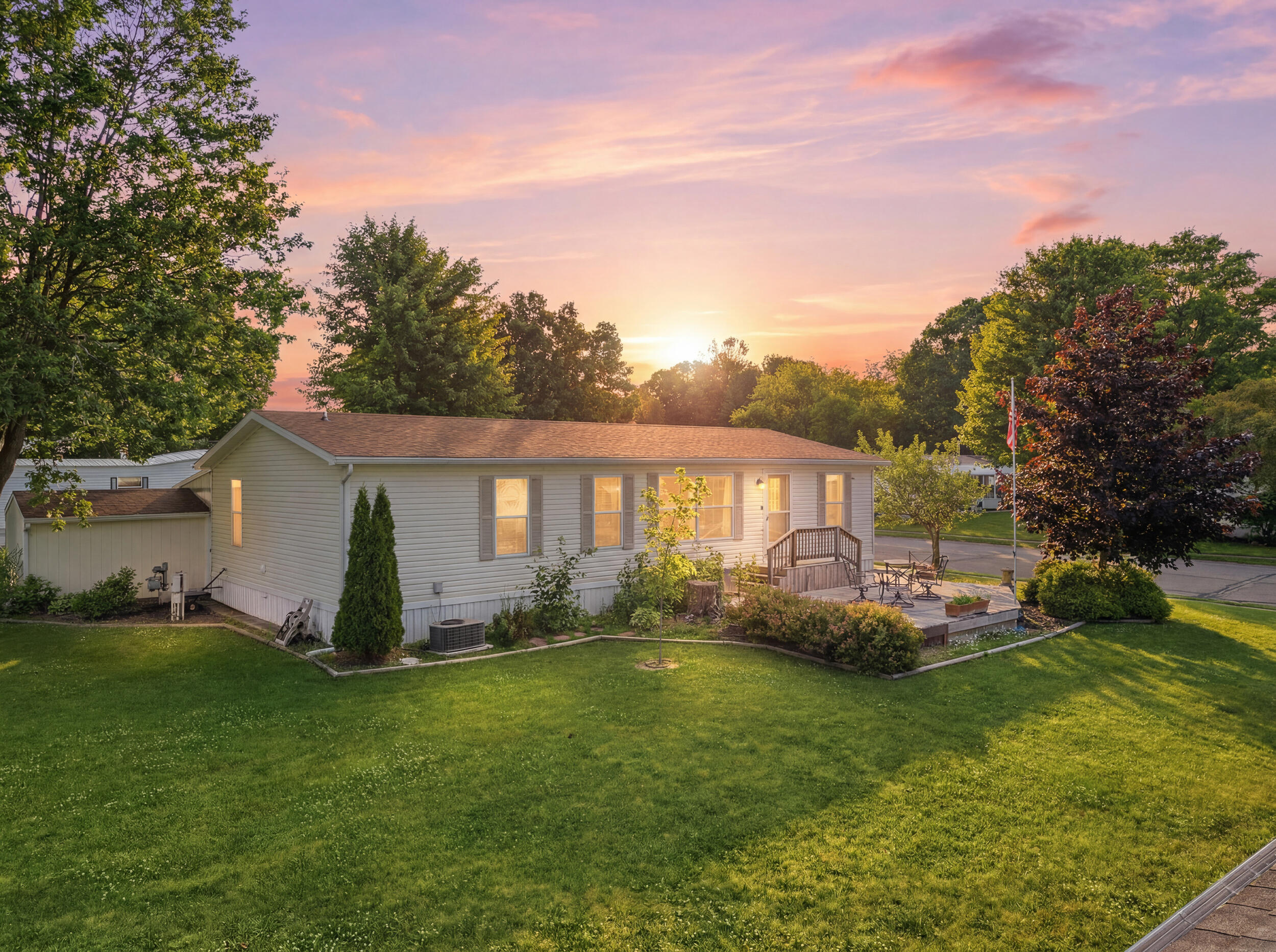 45 Pecan Avenue NE