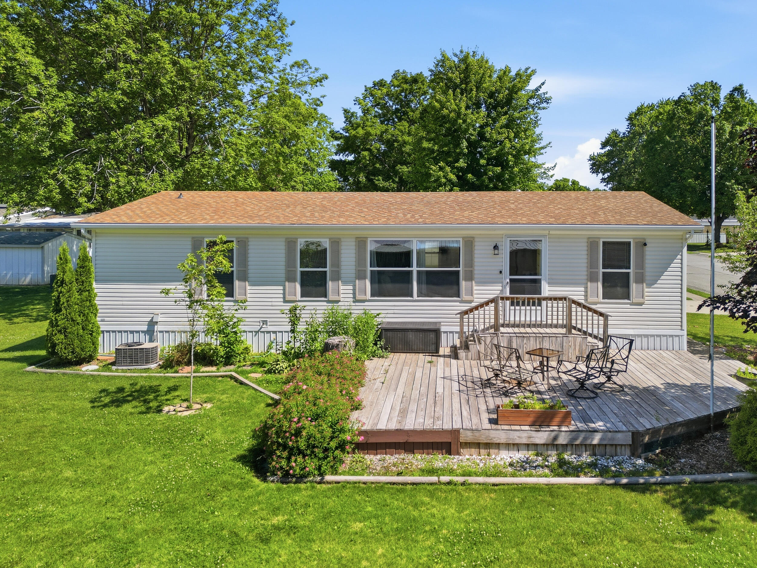 45 Pecan Avenue NE