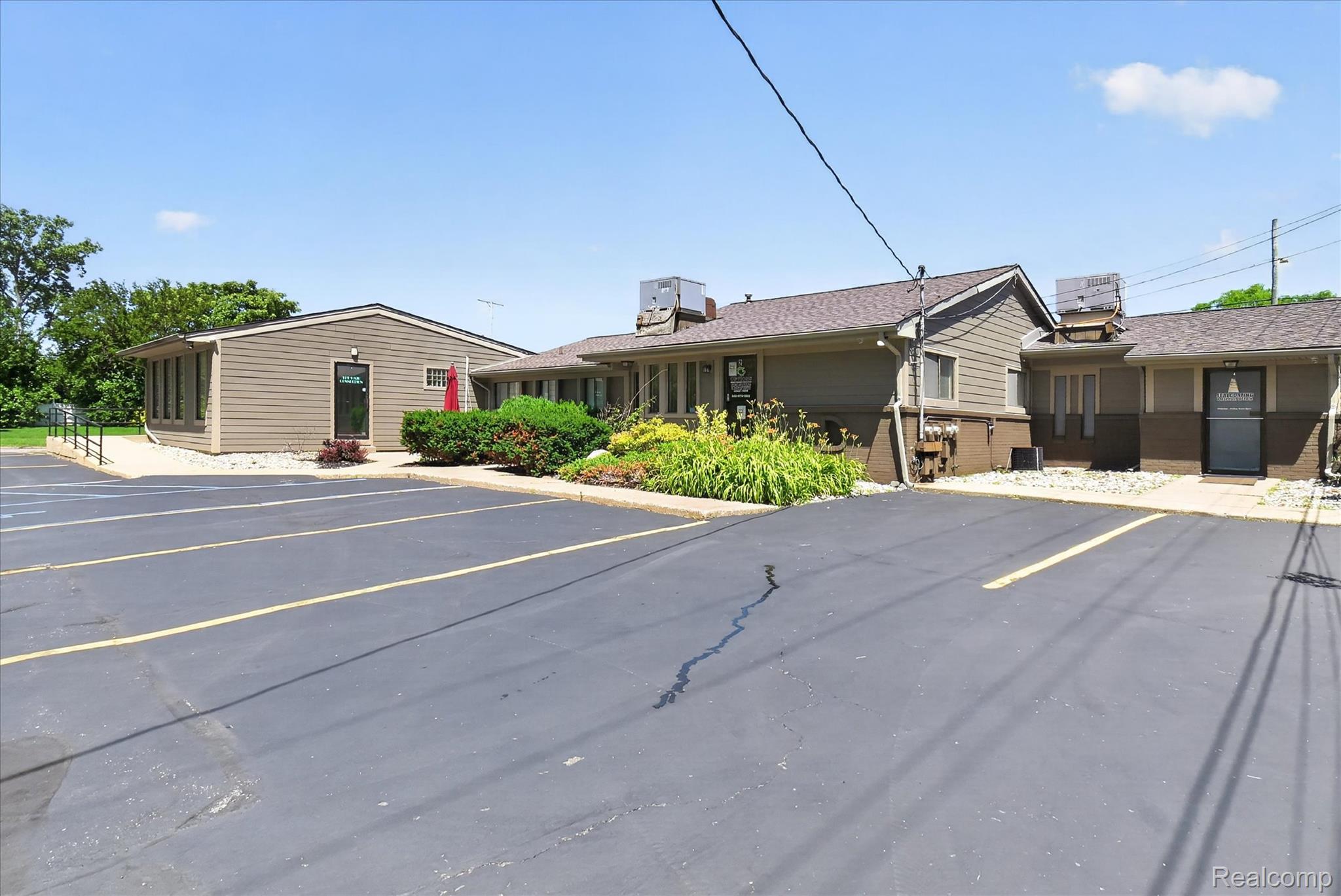 5685 Highland Road