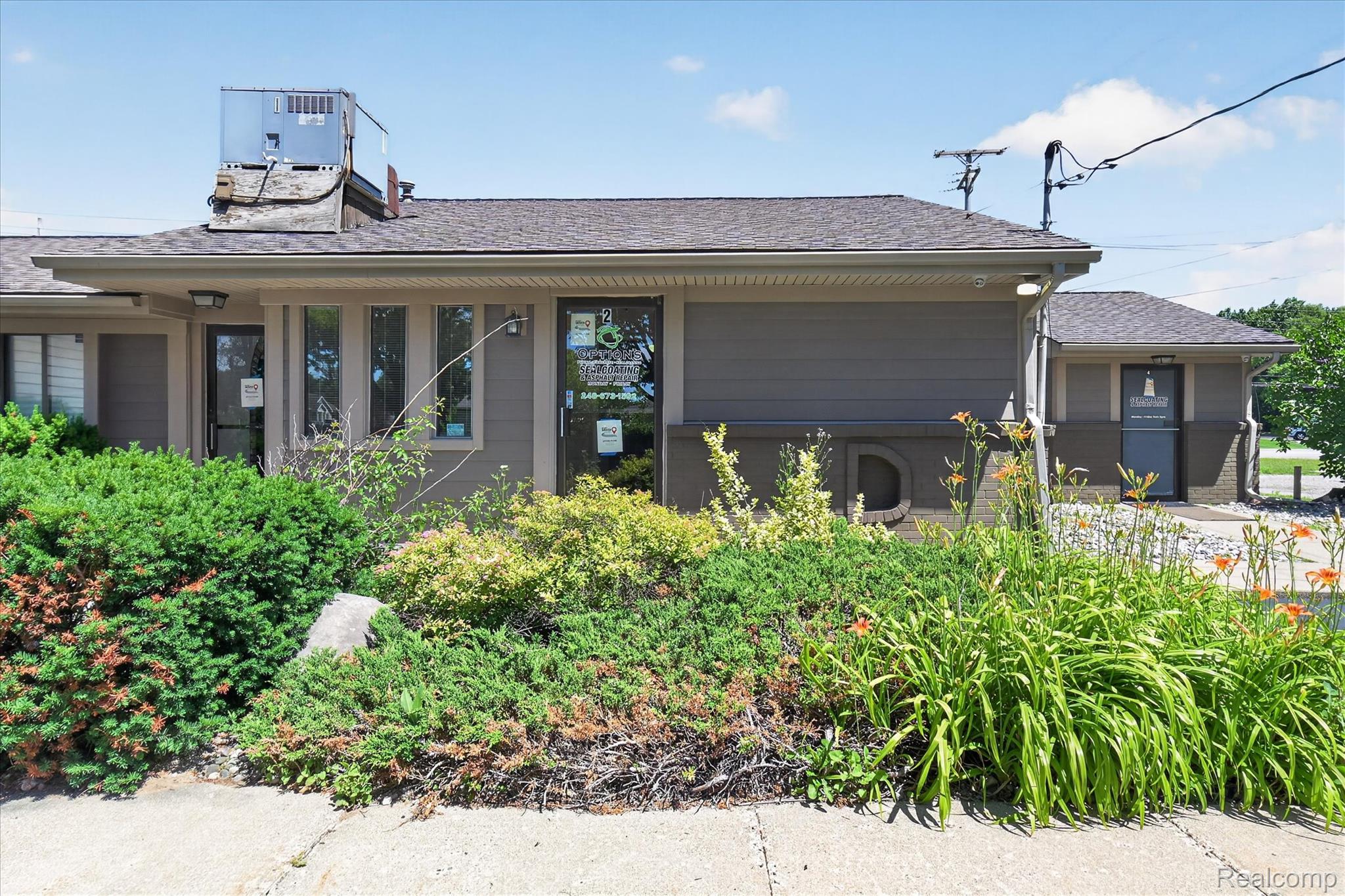 5685 Highland Road