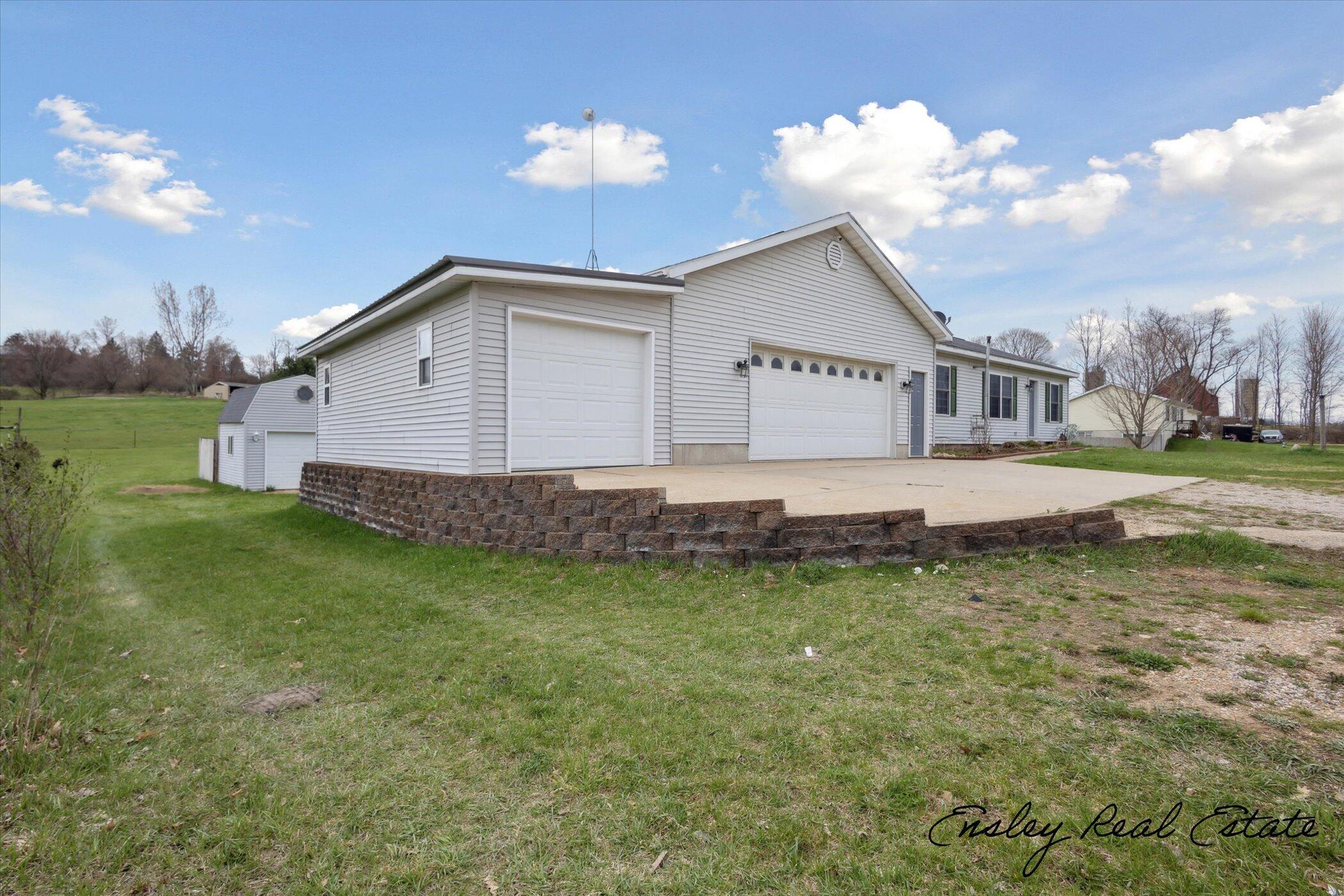 1553 Serenity Valley Drive NE