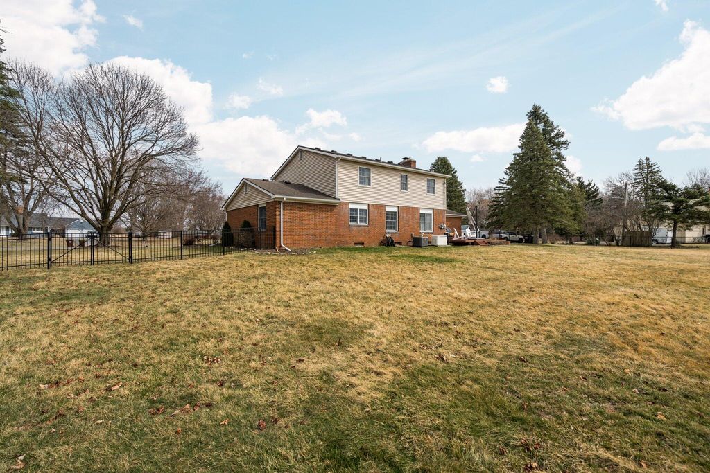 listing image 52