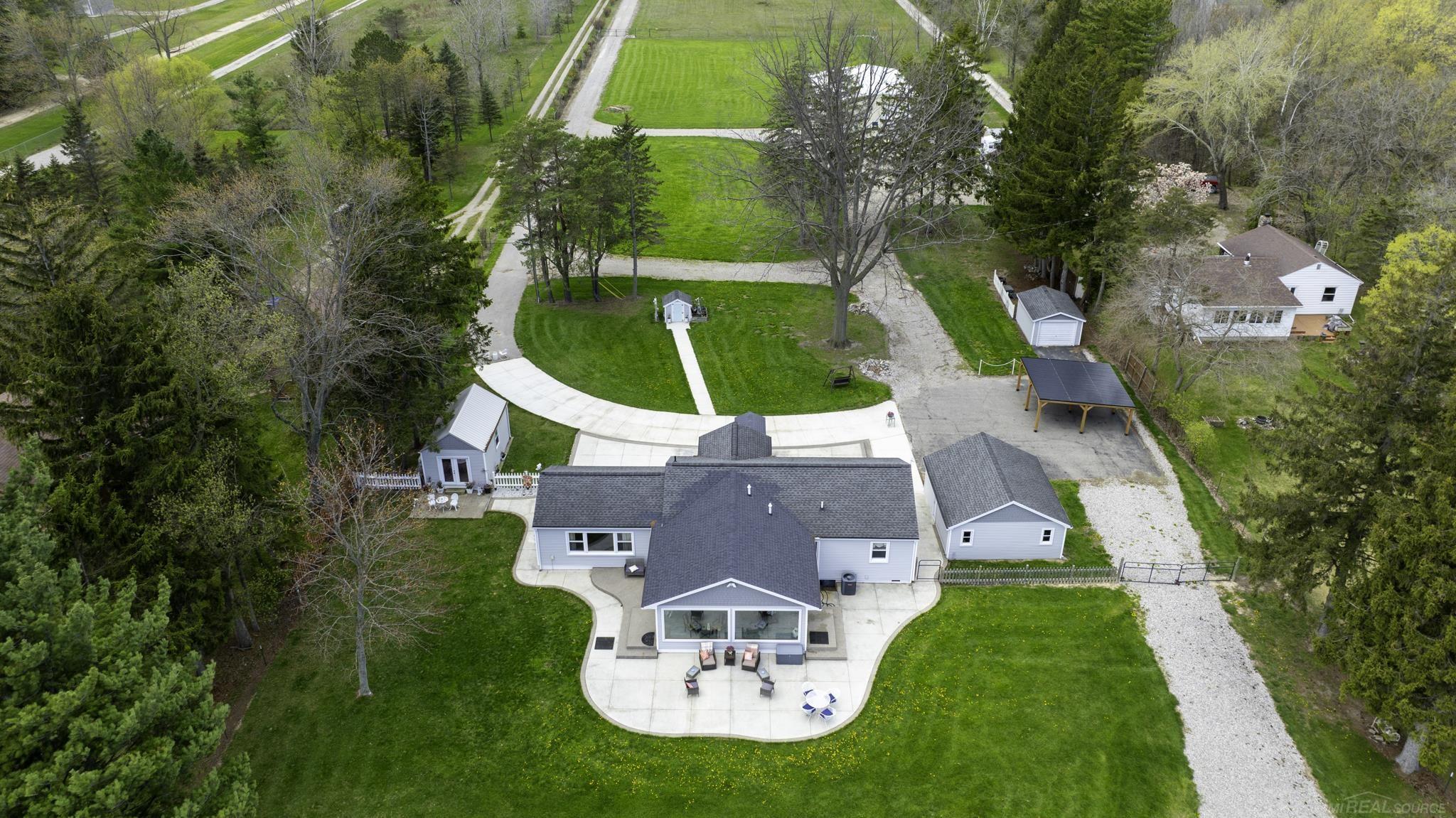 6655 Lakeshore Road