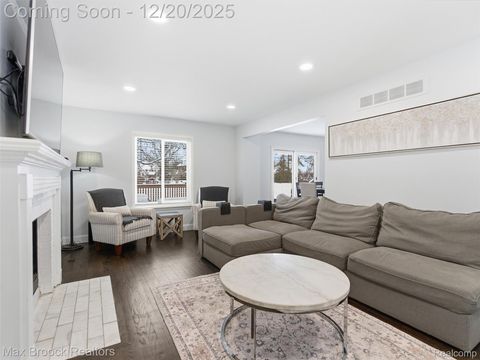 Tiny photo for 3655 Walnut, West Bloomfield Charter Township, MI 48324 (MLS # 20251060904)