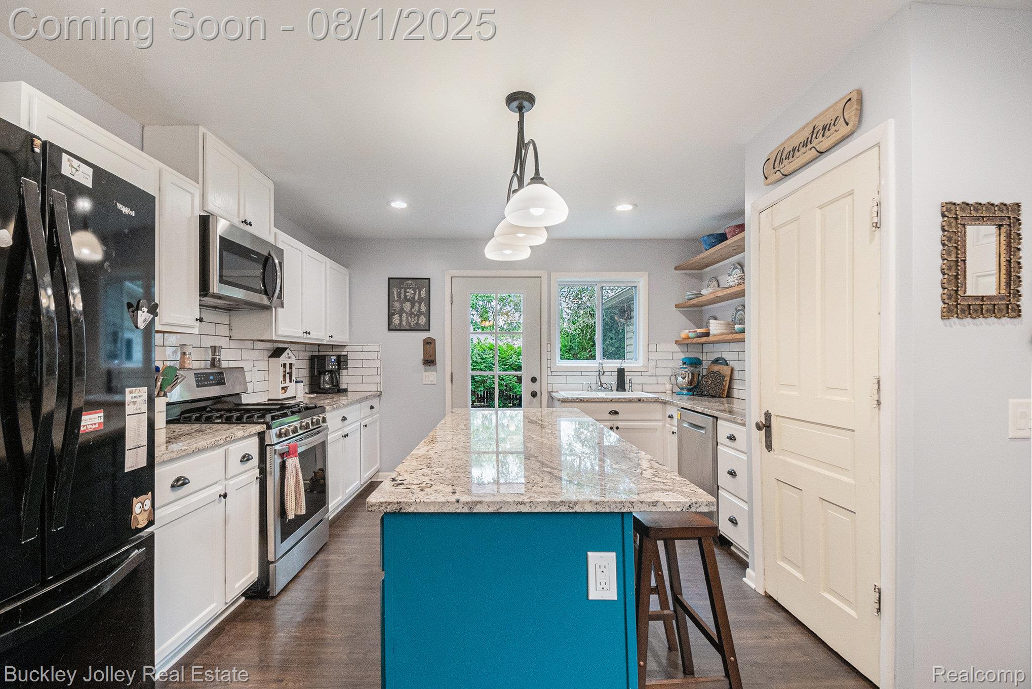 1125 Braeview Drive