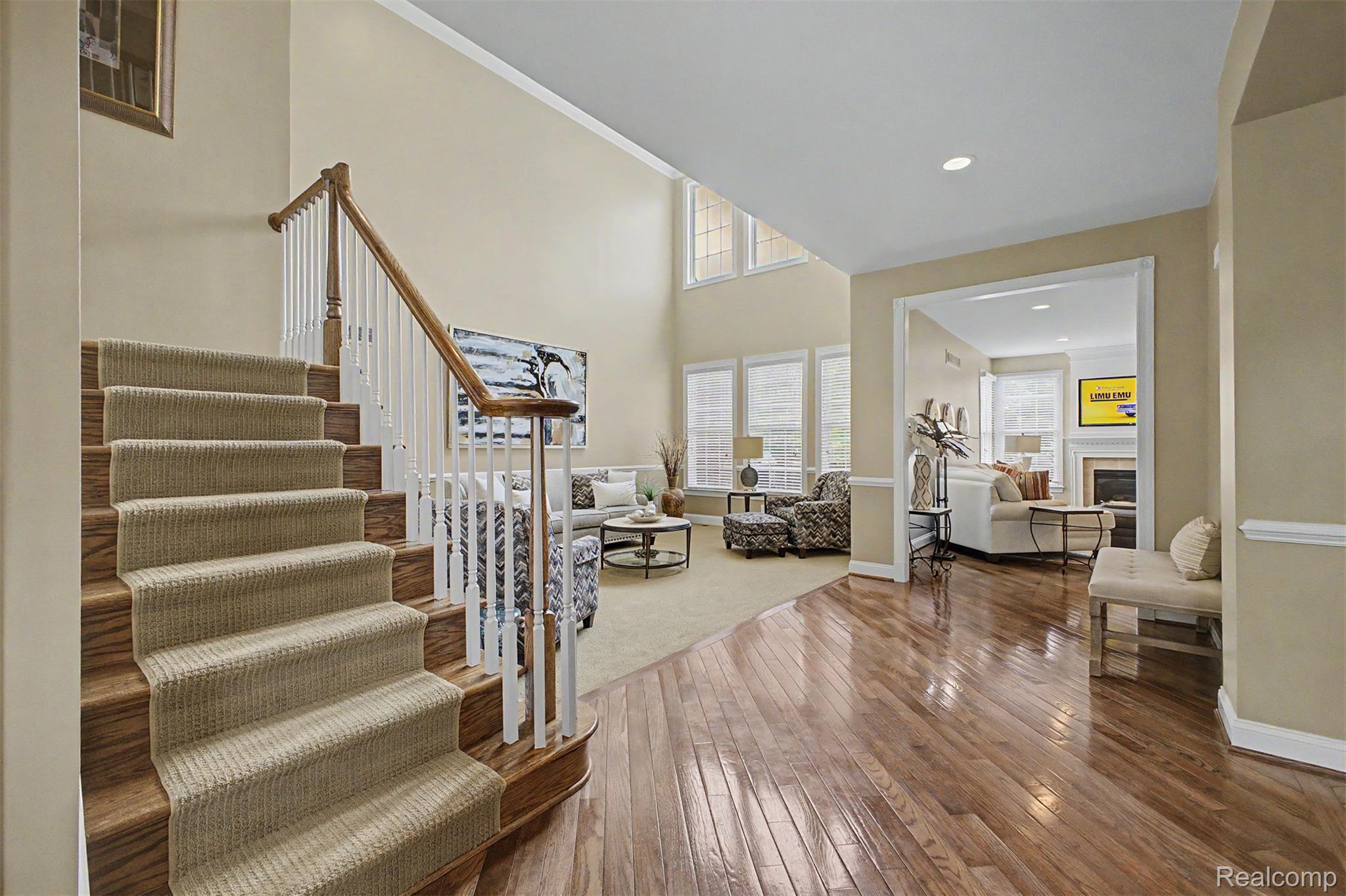44617 Broadmoor Circle N