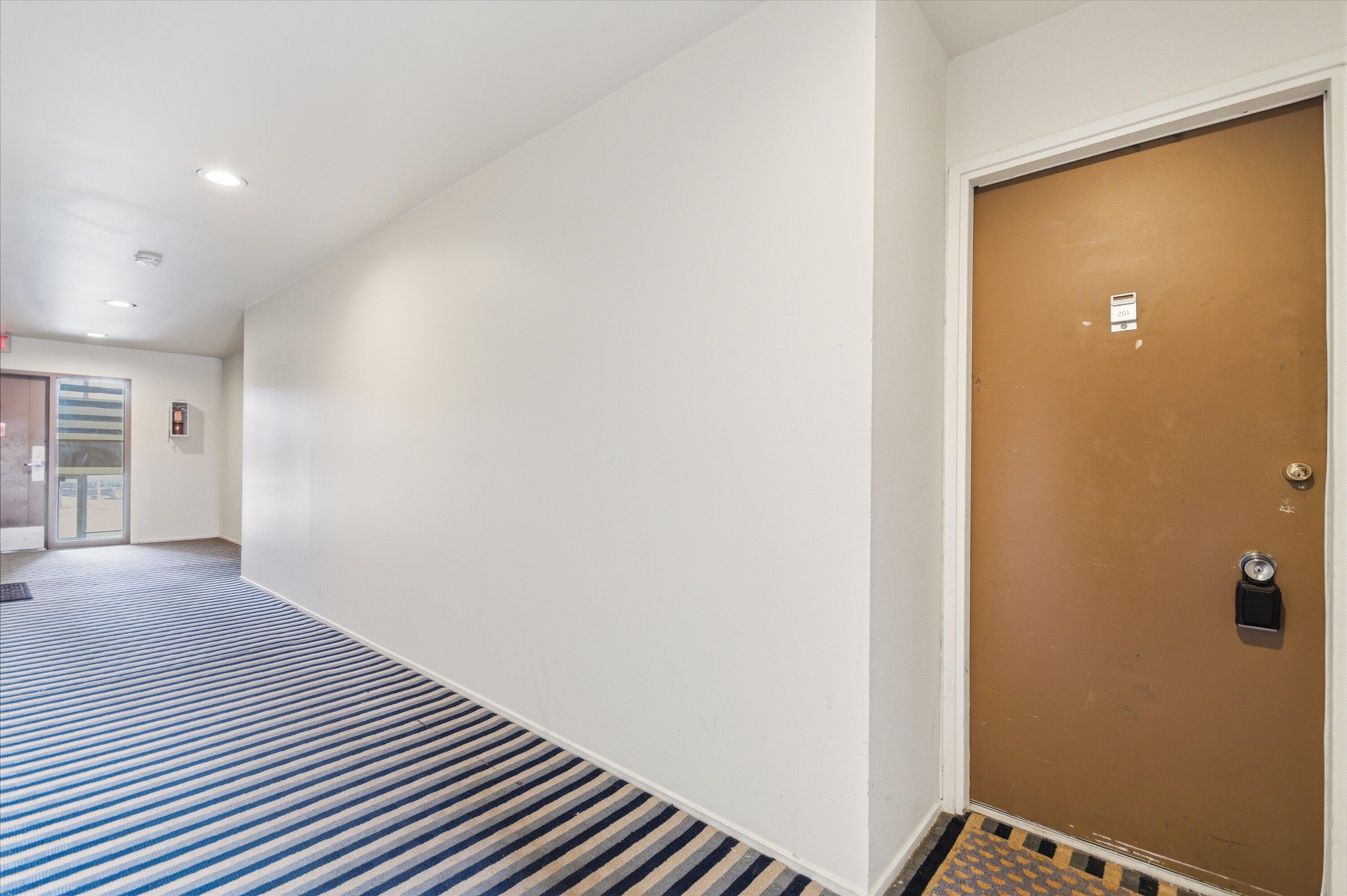 2106 Pauline Boulevard 201