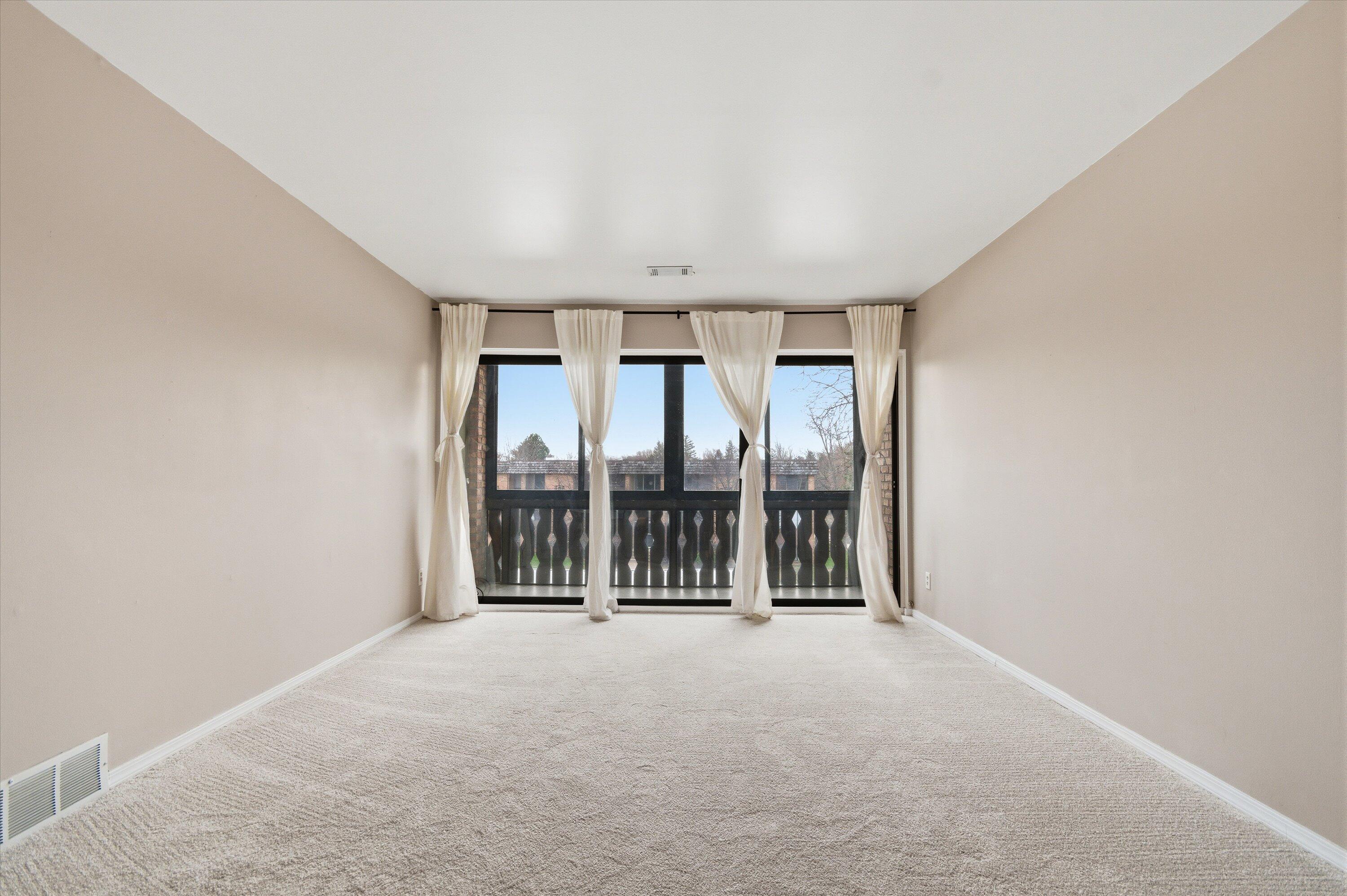 2106 Pauline Boulevard 201