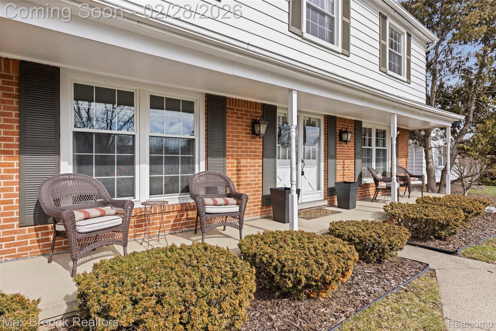 25884 Castlereigh Drive