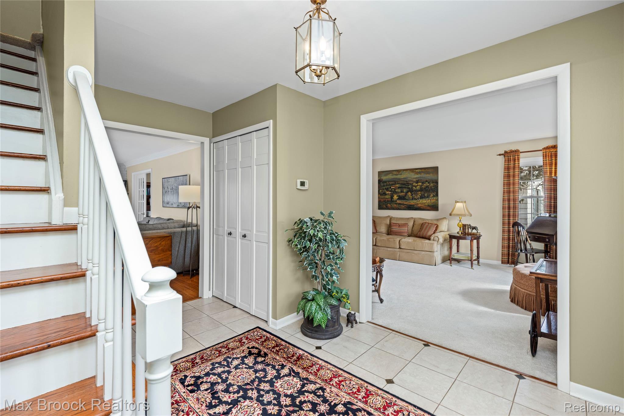 25884 Castlereigh Drive