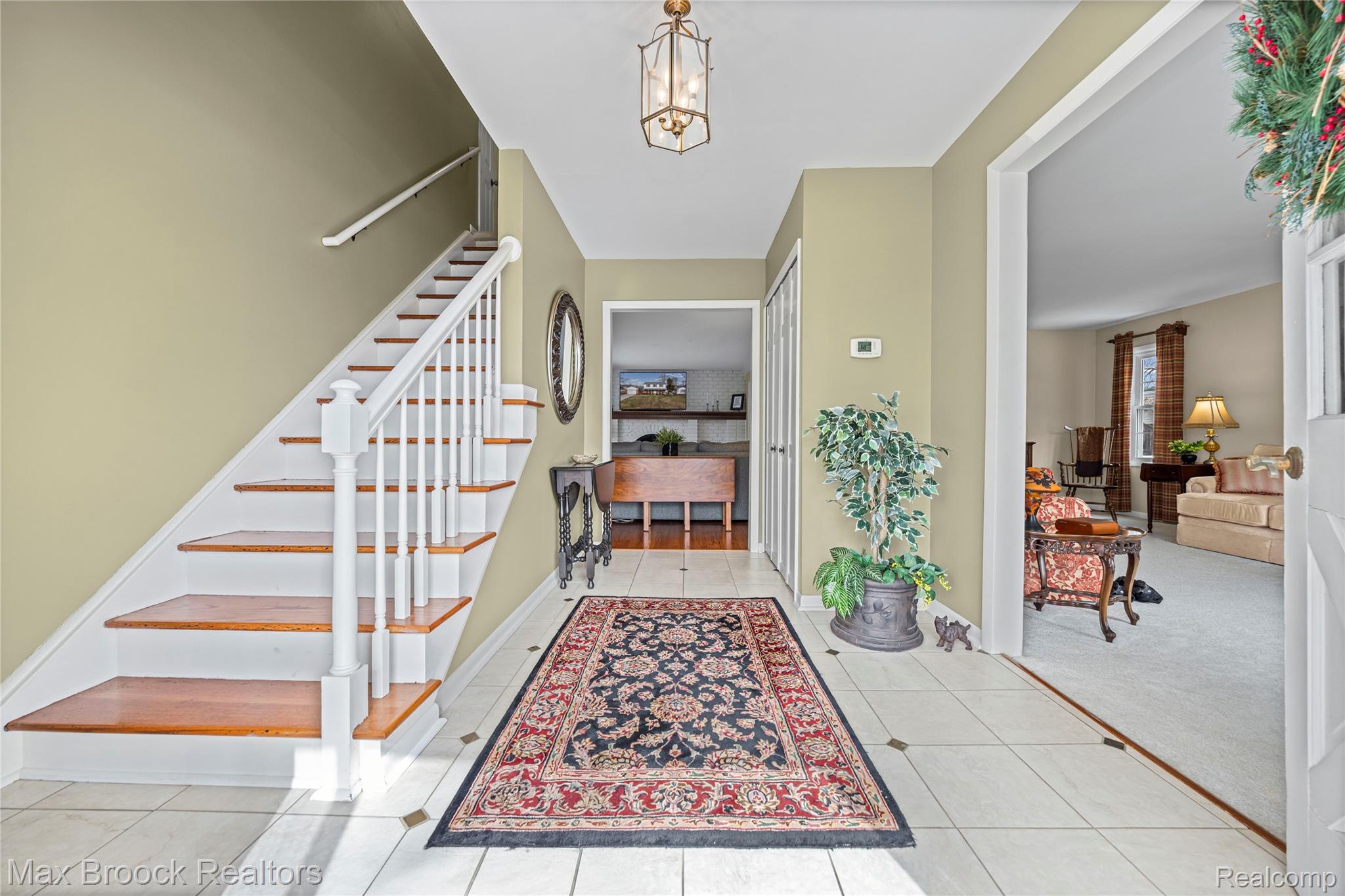 25884 Castlereigh Drive