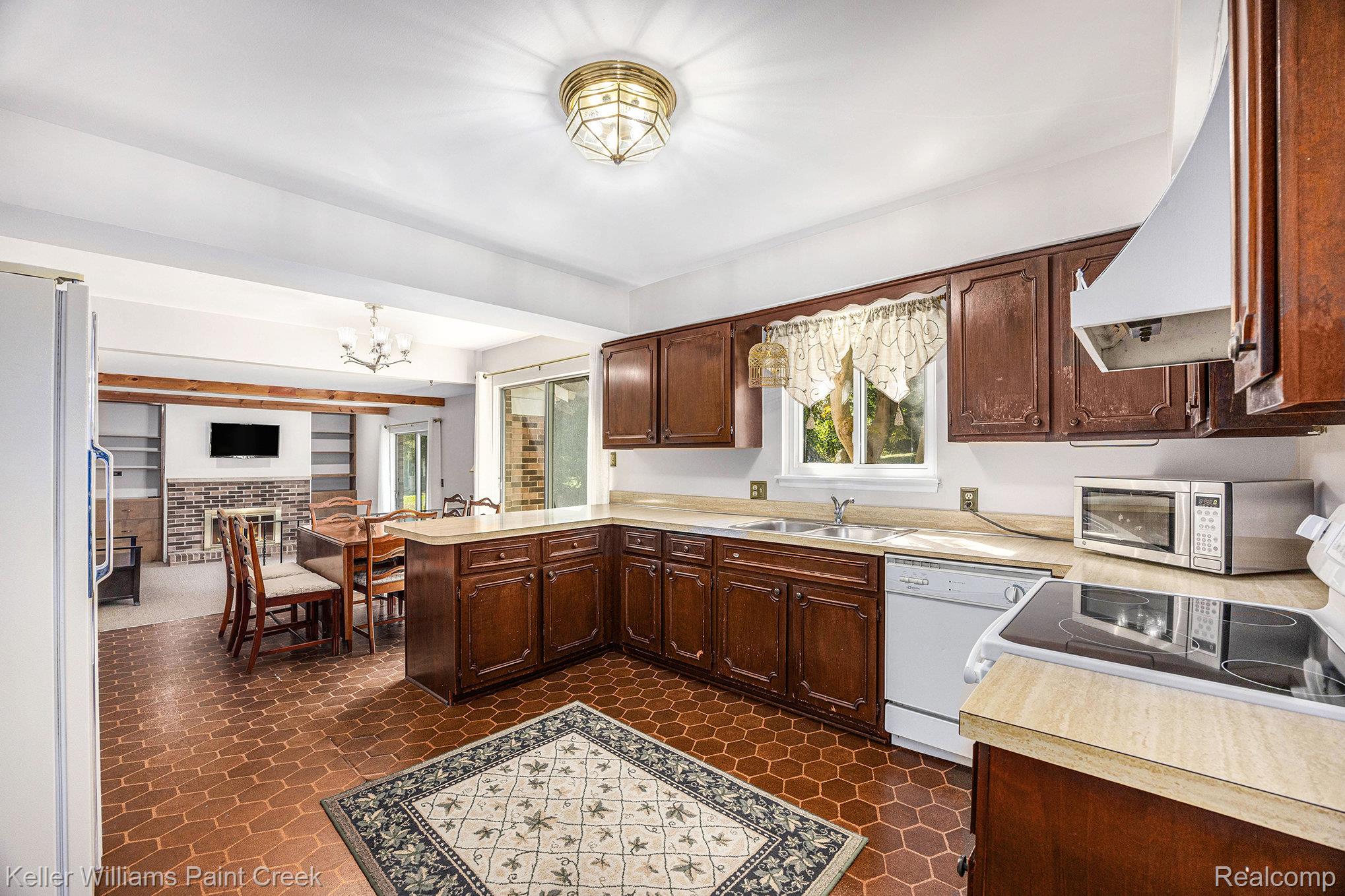 121 Allen Lake Drive