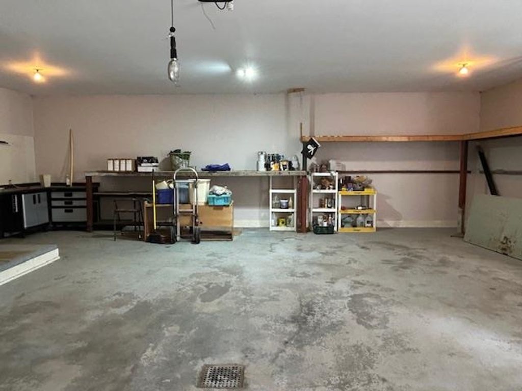 listing image 83