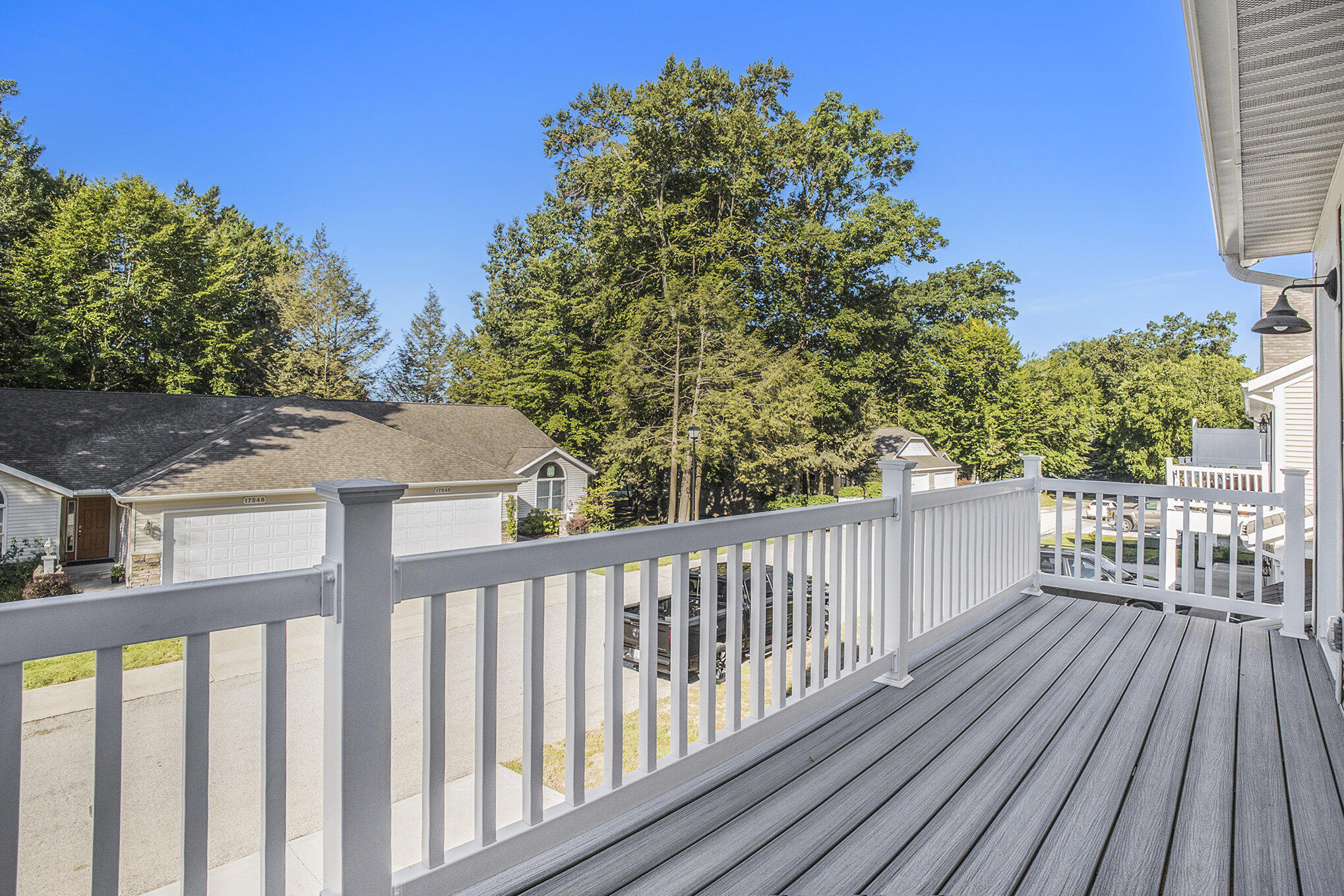 17539 Beechwood Lane