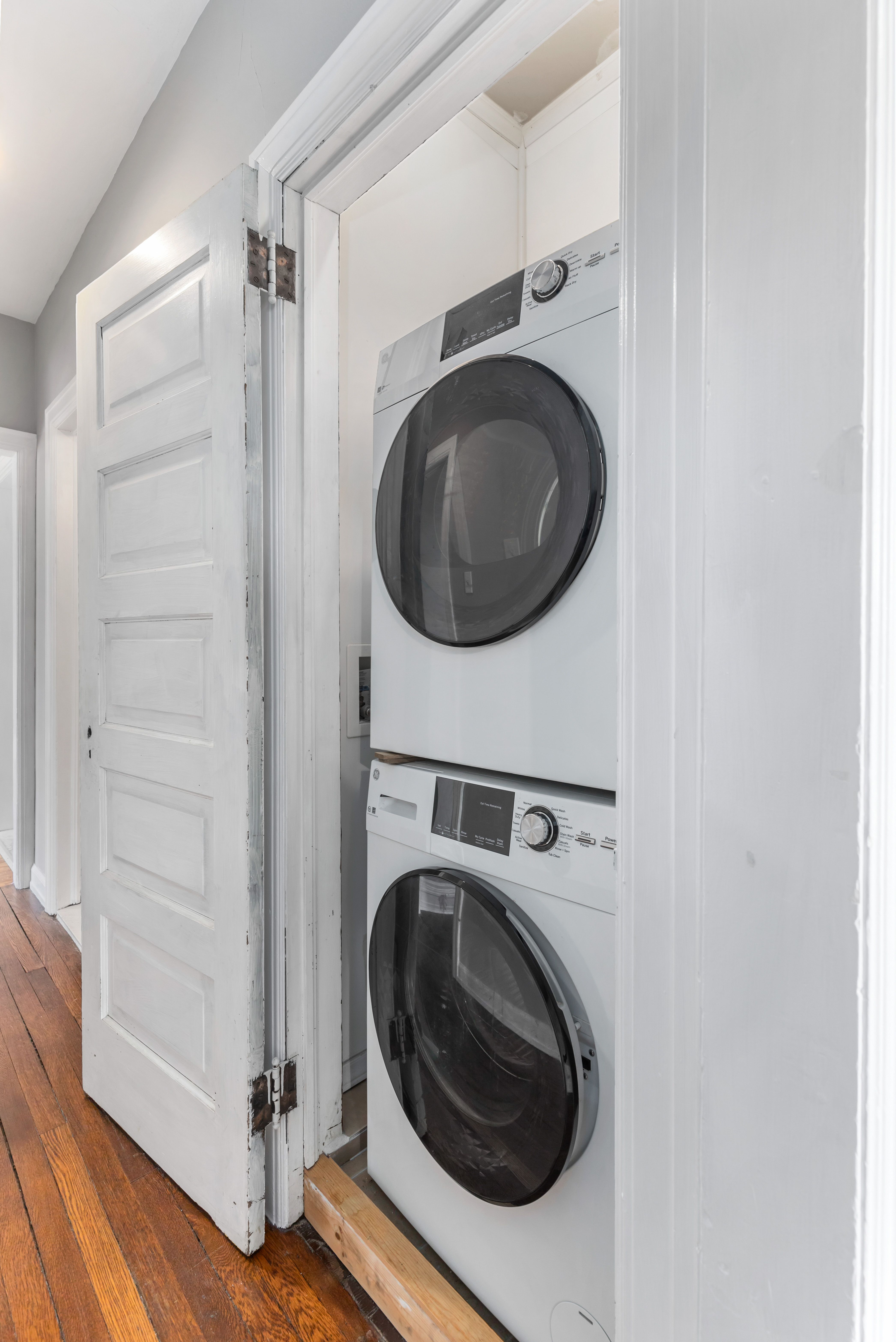 DetroitCity_Wayne, Michigan 48226, United States, 2 Bedrooms Bedrooms, ,1 BathroomBathrooms,Residential,Active,103901