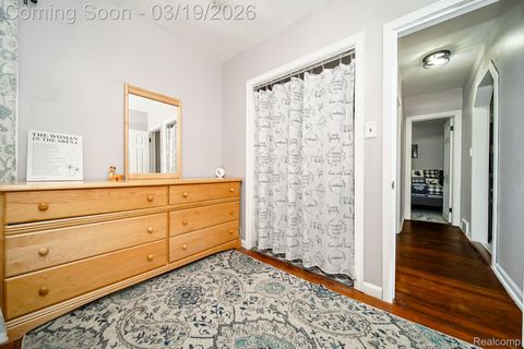 Tiny photo for 14576 Bainbridge Street, Livonia City, MI 48154 (MLS # 20261017000)