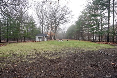 Tiny photo for 14576 Bainbridge Street, Livonia City, MI 48154 (MLS # 20261017000)