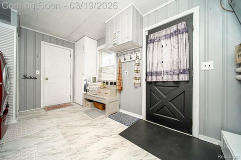 Tiny photo for 14576 Bainbridge Street, Livonia City, MI 48154 (MLS # 20261017000)