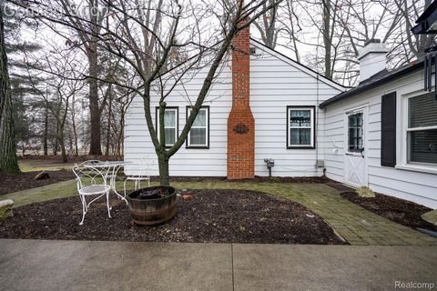 Tiny photo for 14576 Bainbridge Street, Livonia City, MI 48154 (MLS # 20261017000)