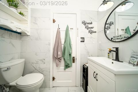 Tiny photo for 14576 Bainbridge Street, Livonia City, MI 48154 (MLS # 20261017000)