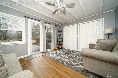 Tiny photo for 14576 Bainbridge Street, Livonia City, MI 48154 (MLS # 20261017000)