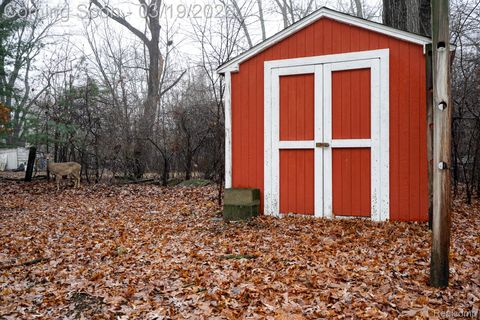 Tiny photo for 14576 Bainbridge Street, Livonia City, MI 48154 (MLS # 20261017000)