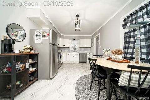 Tiny photo for 14576 Bainbridge Street, Livonia City, MI 48154 (MLS # 20261017000)