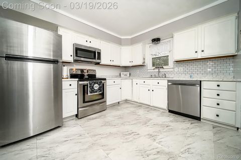 Tiny photo for 14576 Bainbridge Street, Livonia City, MI 48154 (MLS # 20261017000)