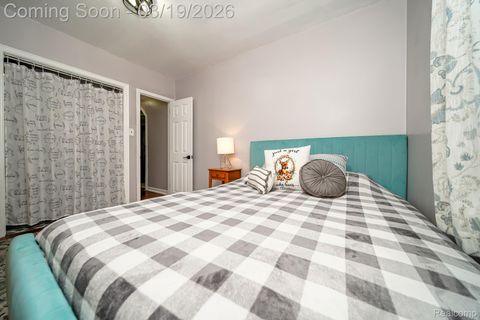 Tiny photo for 14576 Bainbridge Street, Livonia City, MI 48154 (MLS # 20261017000)