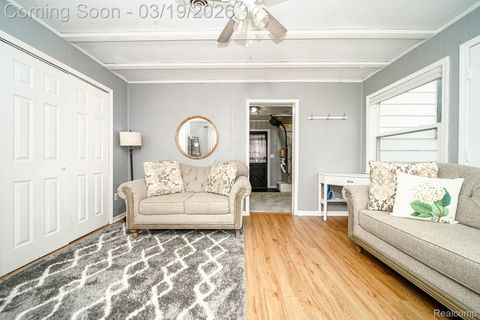 Tiny photo for 14576 Bainbridge Street, Livonia City, MI 48154 (MLS # 20261017000)