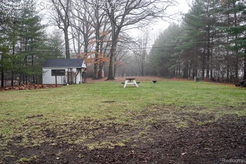 Tiny photo for 14576 Bainbridge Street, Livonia City, MI 48154 (MLS # 20261017000)