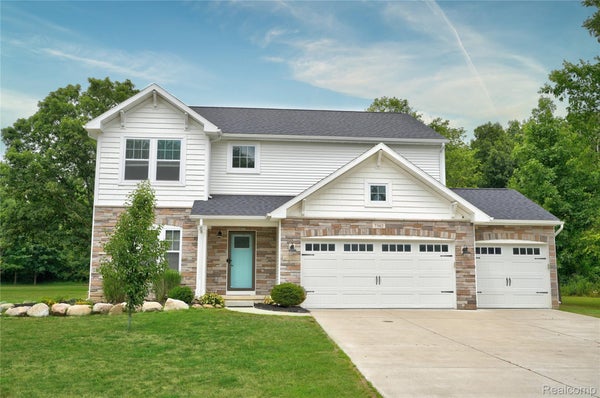 7302 GERALDINE CIR, SWARTZ CREEK, MI 48473 - Image 6c1b0a4b05f3a359133fdf5e26d8ff84/3149352877