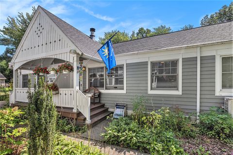 15577 Victor Road 4 Chikaming Township MI 49129