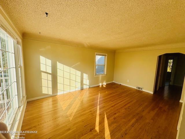 8530 Saratoga Street