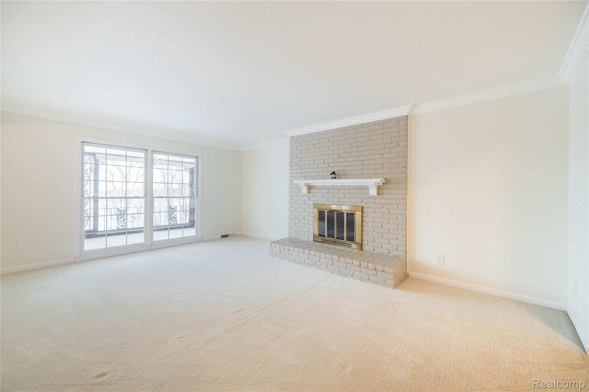 24356 E RIVER RD UNIT 14 14