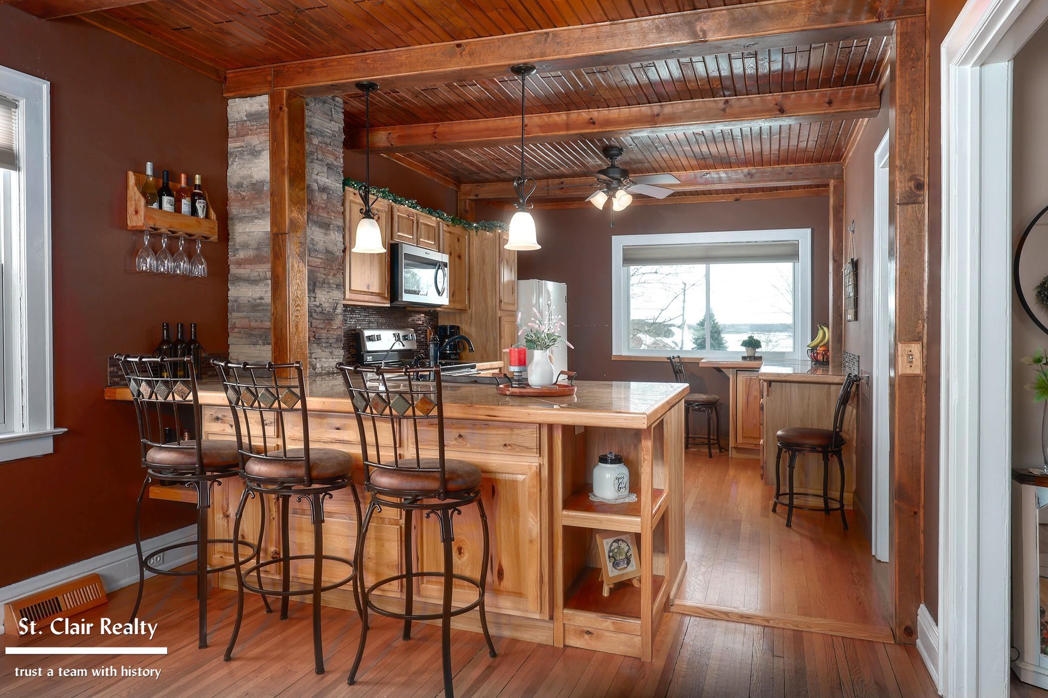 1423 S Riverside Avenue