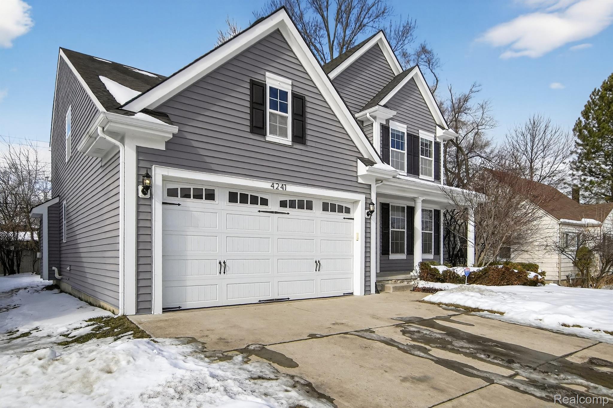 4241 Tonawanda Avenue