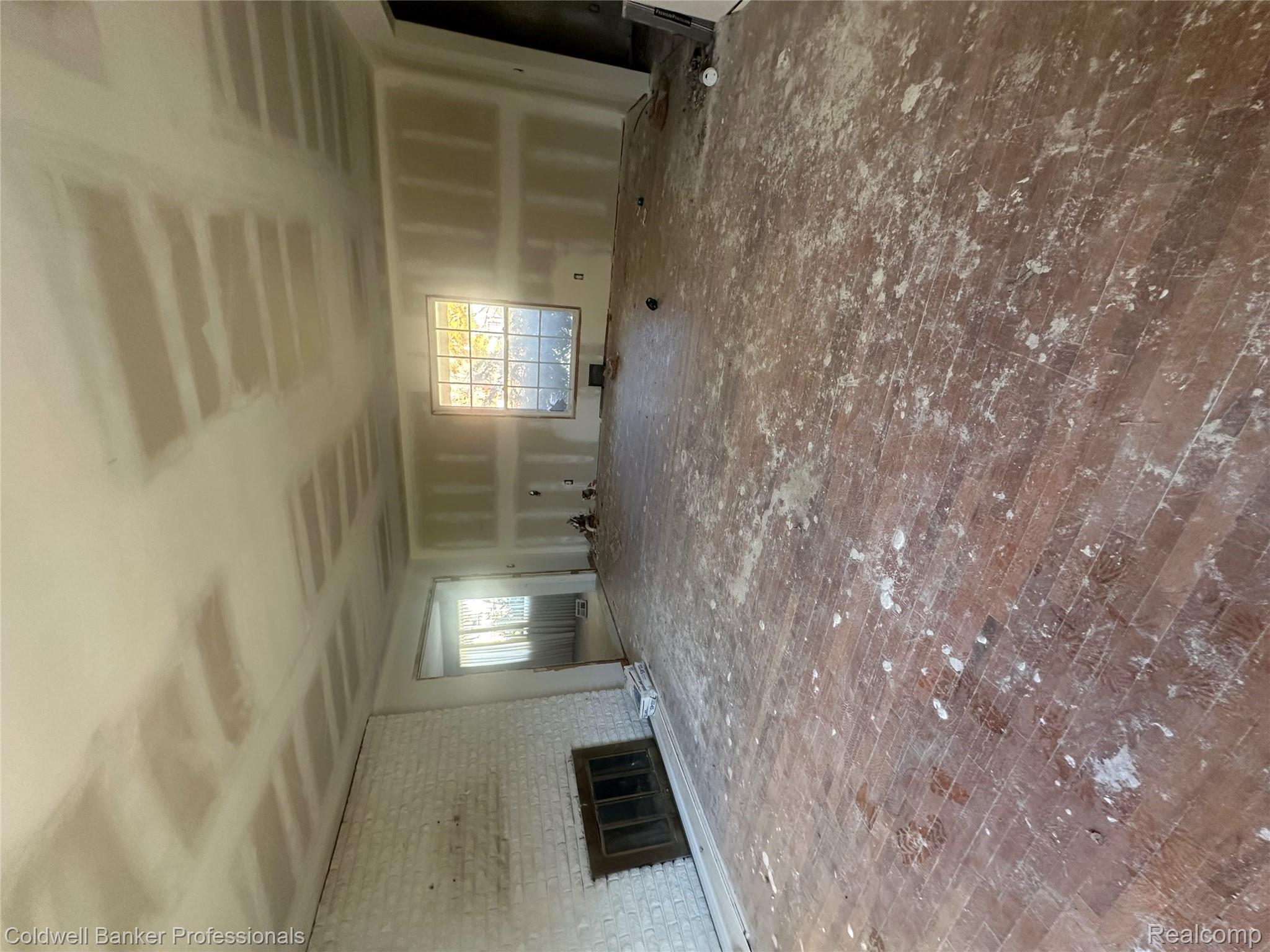 29585 Woodhaven Lane