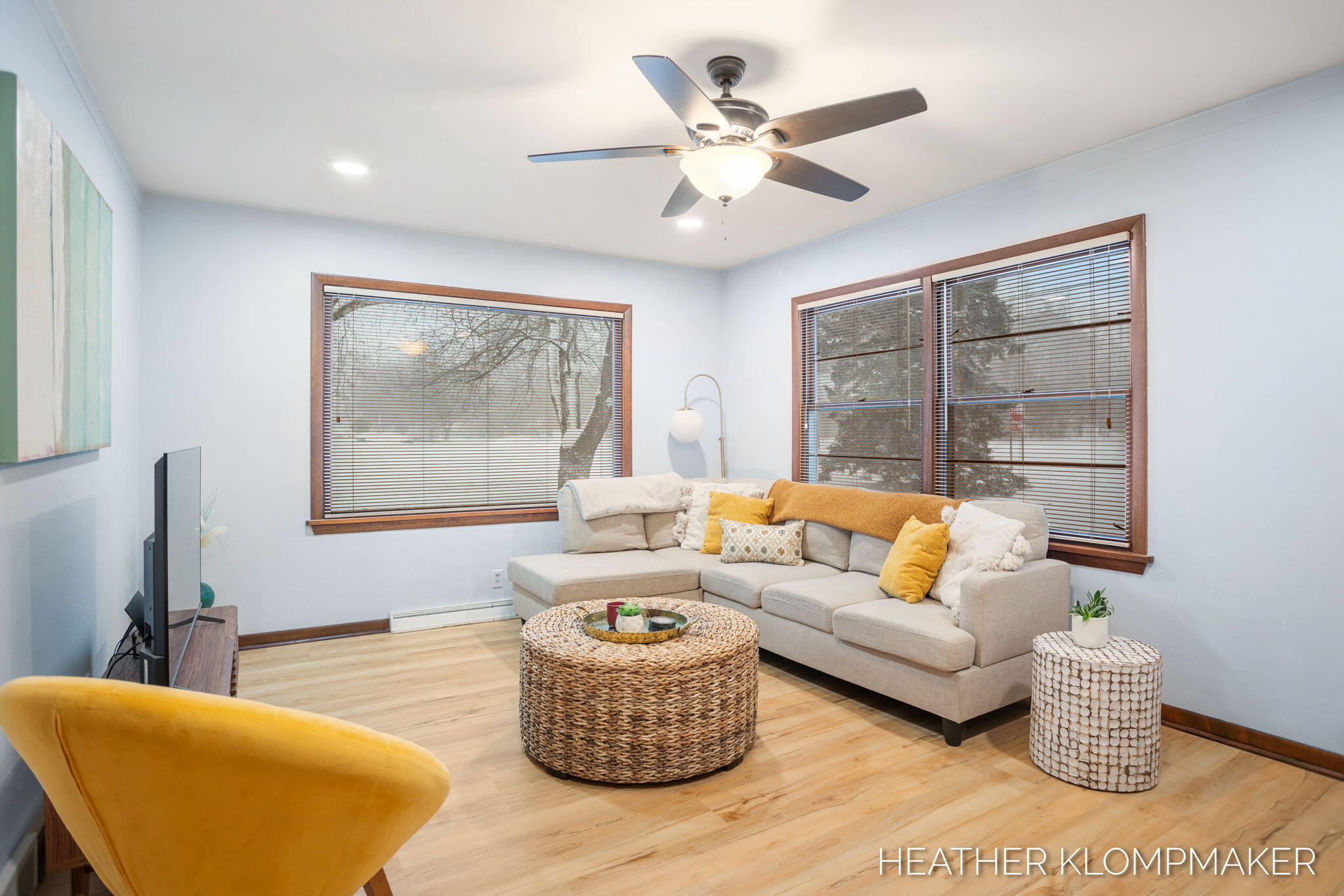 1647 W Lakewood Boulevard