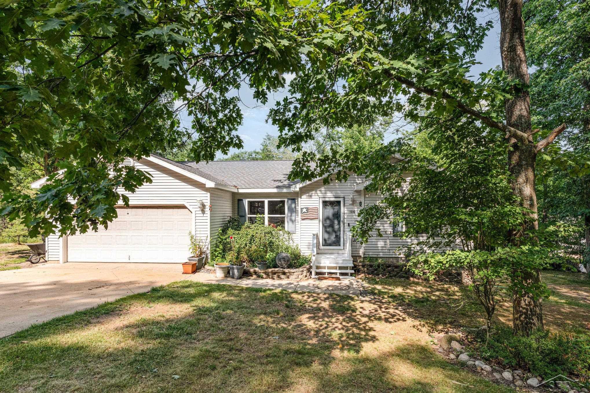 Lyon Township, Michigan 48653, United States, 3 Bedrooms Bedrooms, ,2 BathroomsBathrooms,Residential,Active,199474